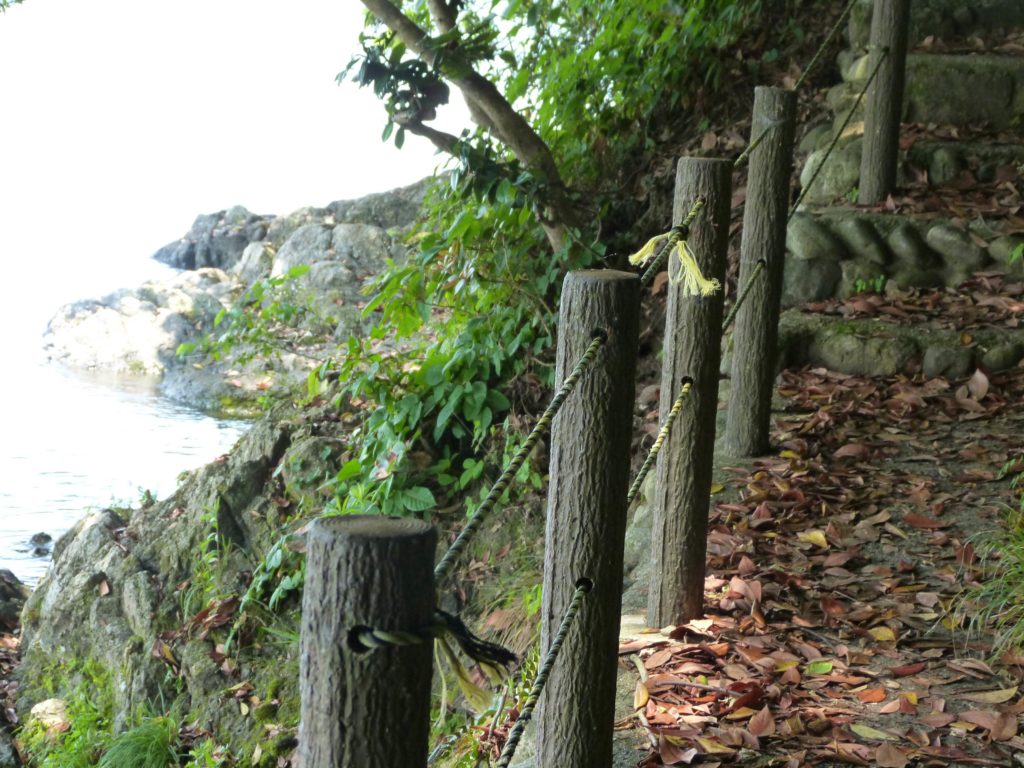 福蟹生誕の地：お滝さま